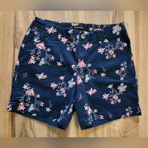 Lee Women's Floral Navy Shorts Size 6